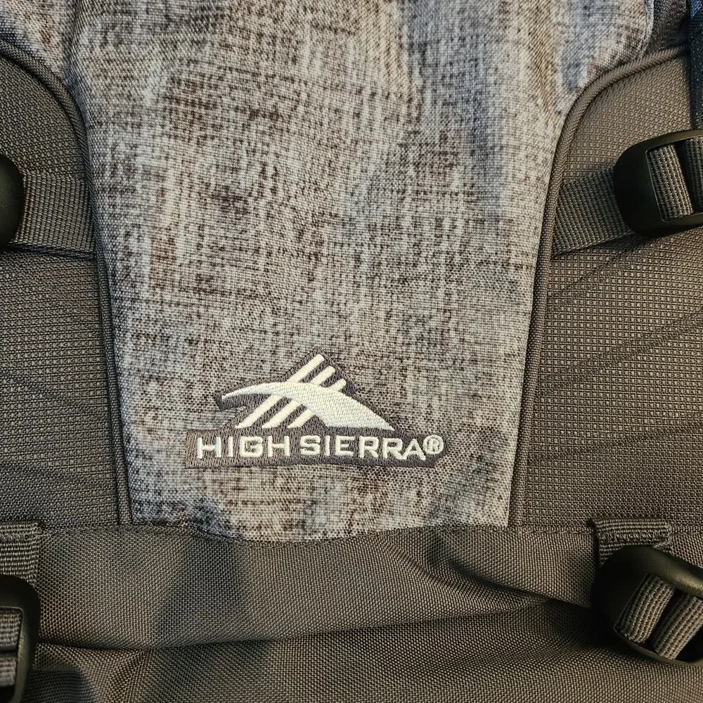 NWT High Sierra Gray Loop Tech Tablet Backpack Padded Shoulder Straps 19×13.5×8